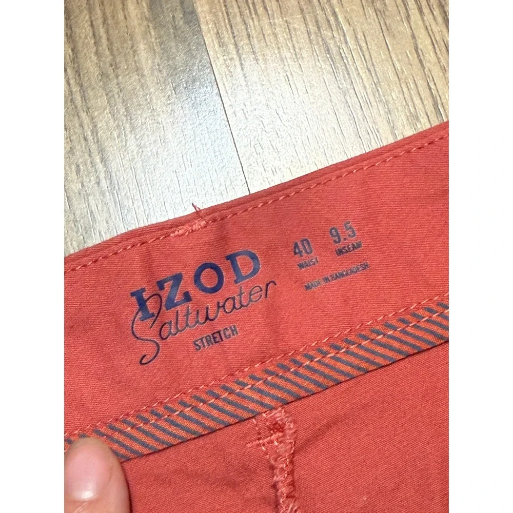 IZOD Shorts Mens Size 40 Red Shorts Chino Flat Front Saltwater Stretch